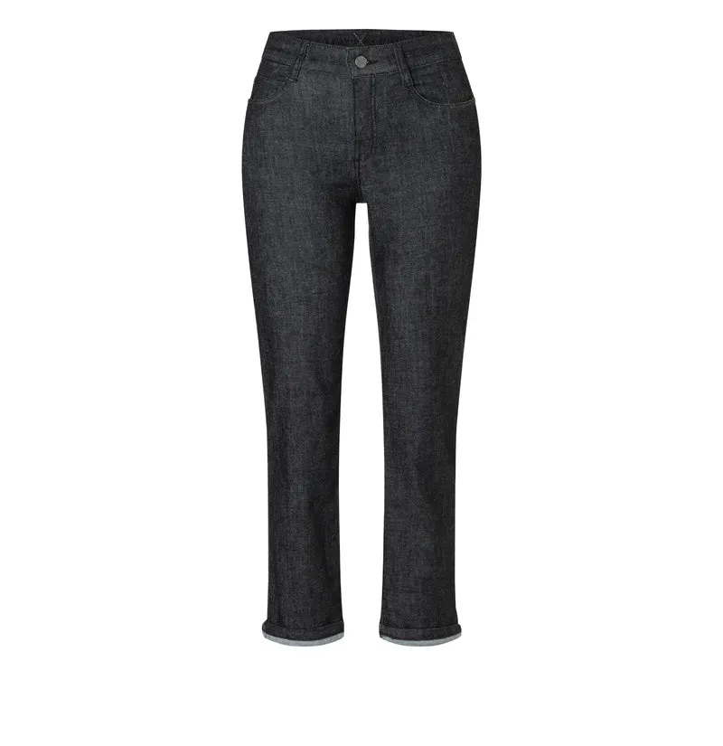 DREAM cropped auth.
