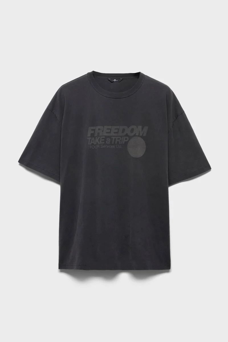 SHORT SLEEVE GRAPHIC TEE in Trip Black