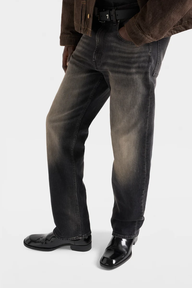 EASY STRAIGHT in Luxe Vintage Burnt Smoke