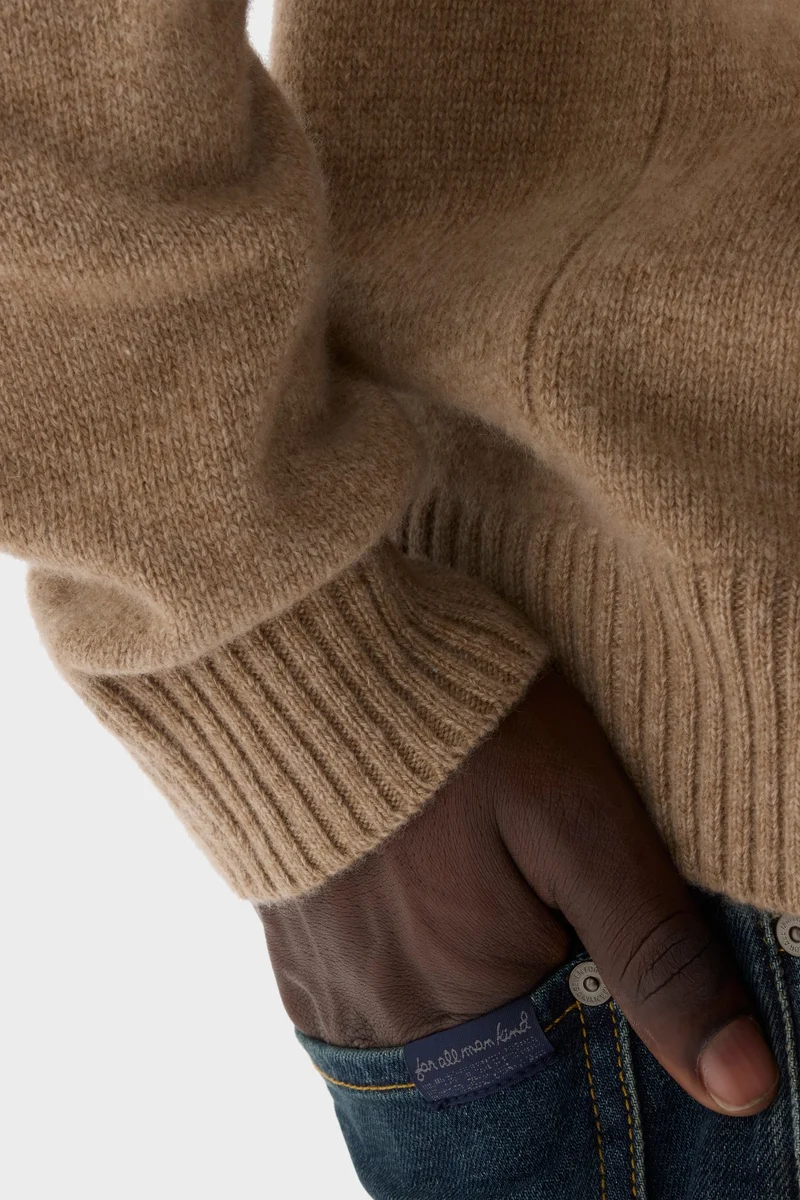 CREWNECK SWEATER in Cashmere Oat