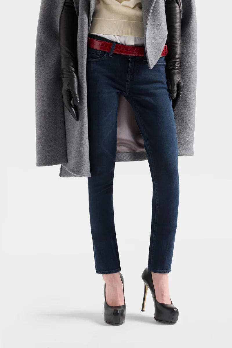 LOW SKINNY in Slim Illusion Inkstone