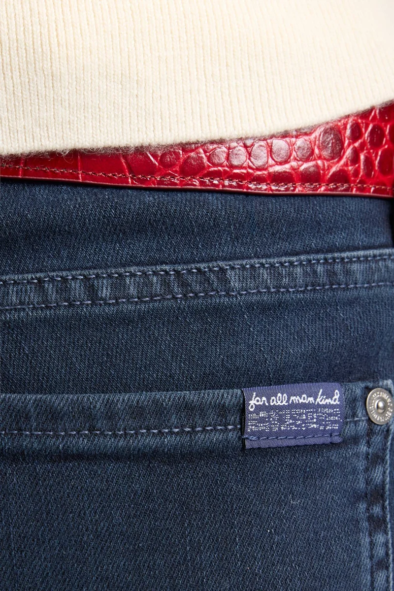 LOW SKINNY in Slim Illusion Inkstone