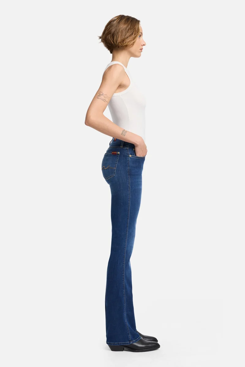 B(air) Kimmie Bootcut in Duchess