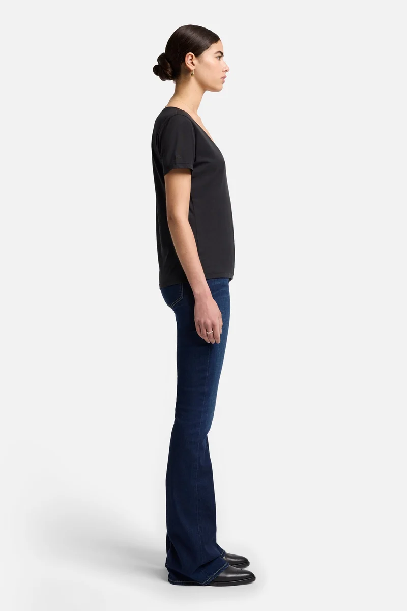 Pima Cotton Easy V-Neck Tee in Moonless Night