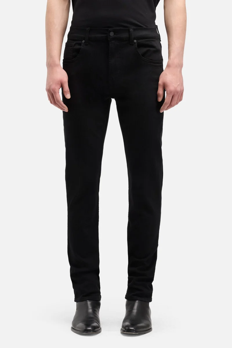 Luxe Performance Plus Slimmy Tapered In Black