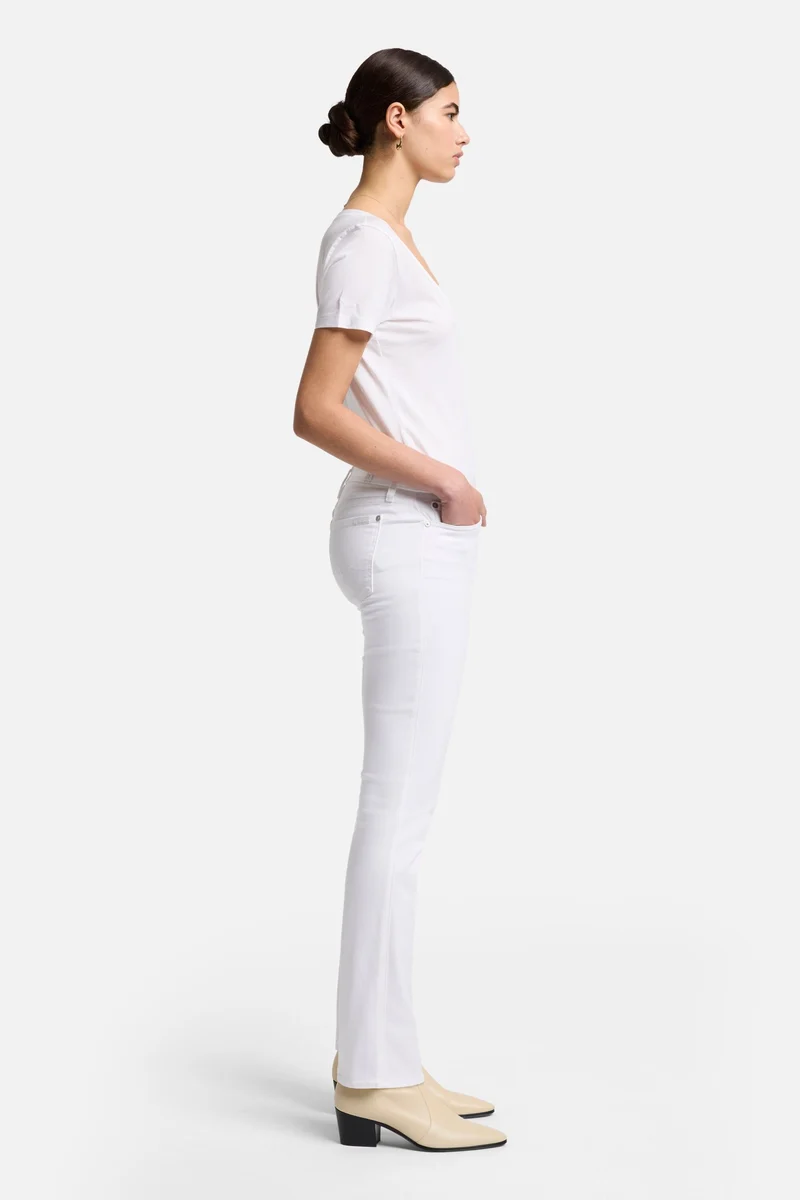 Slim Illusion Kimmie Straight in Luxe White