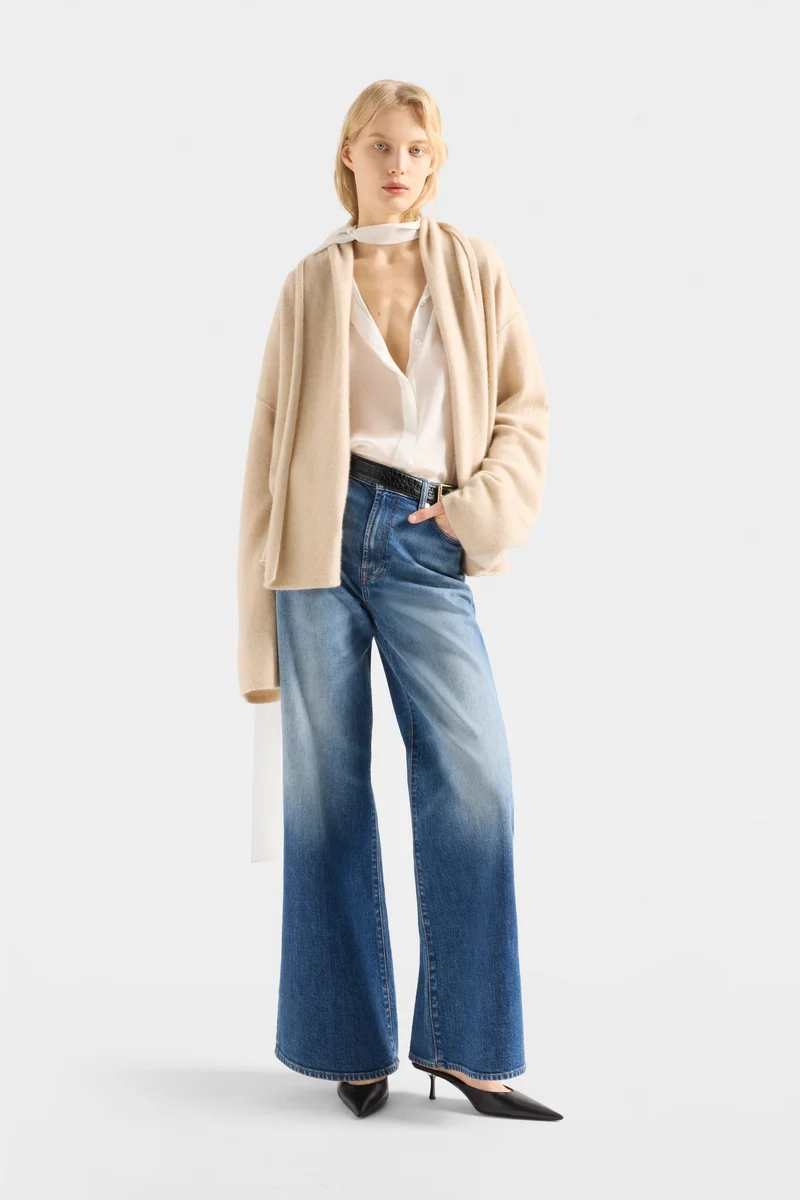 ULTRA HIGH RISE JO in Denim Bluefern
