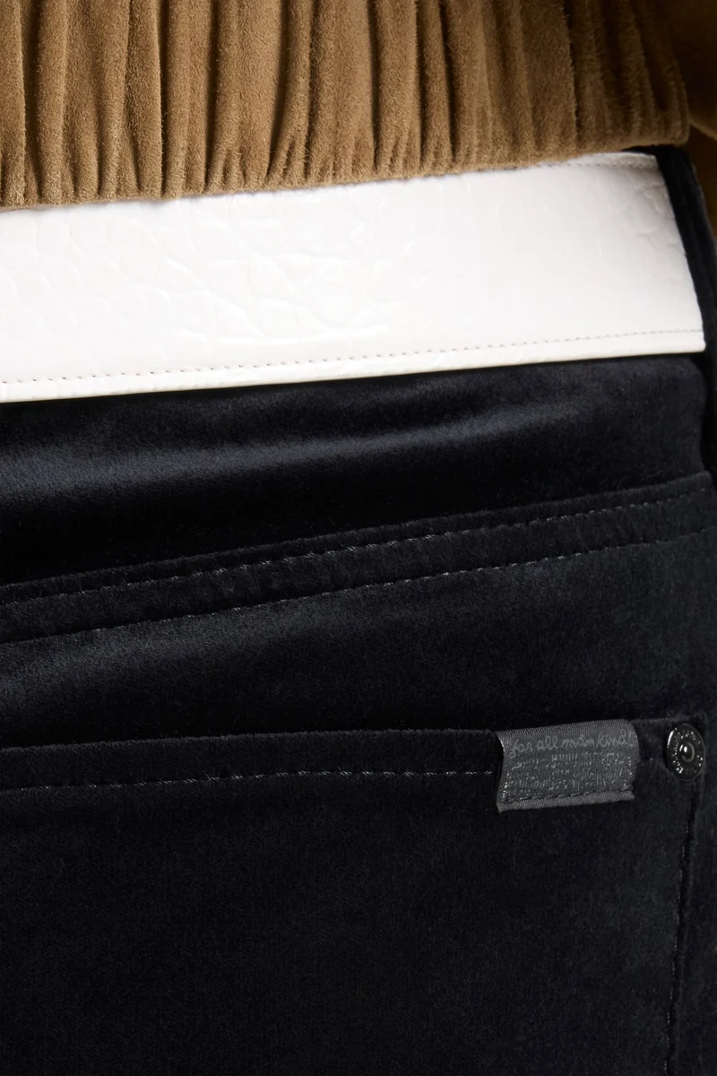 THE SLIM in Velvet Black