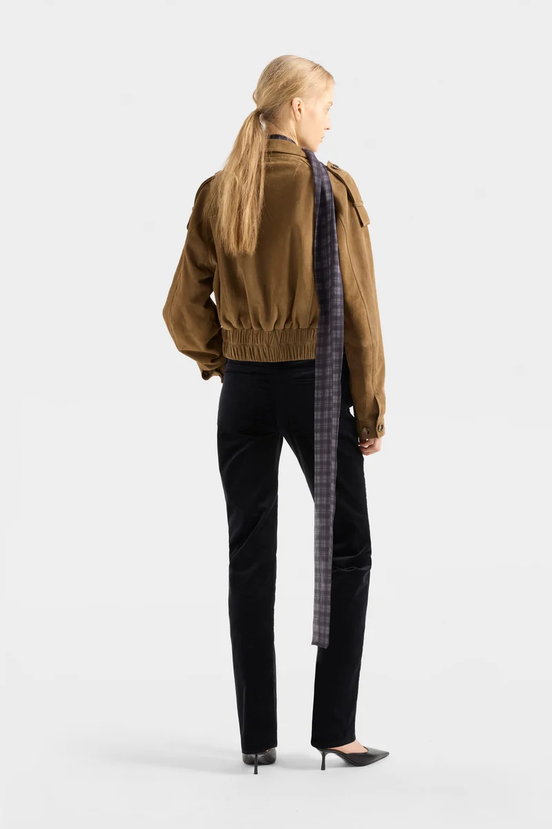 THE SLIM in Velvet Black