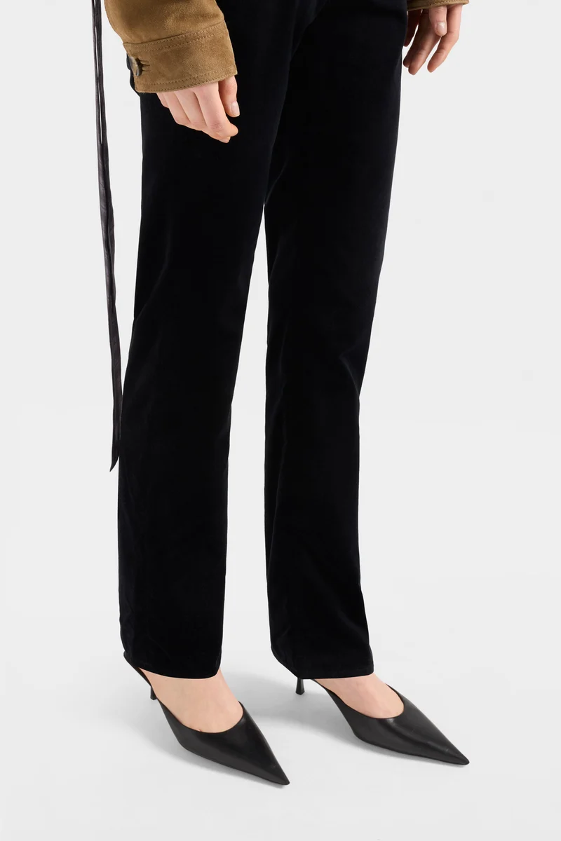THE SLIM in Velvet Black