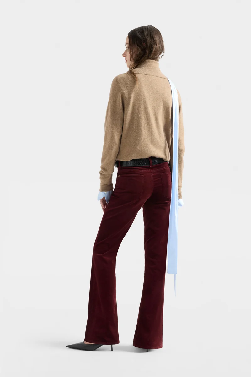 LEGGY BOOTCUT in Velvet Burgundy