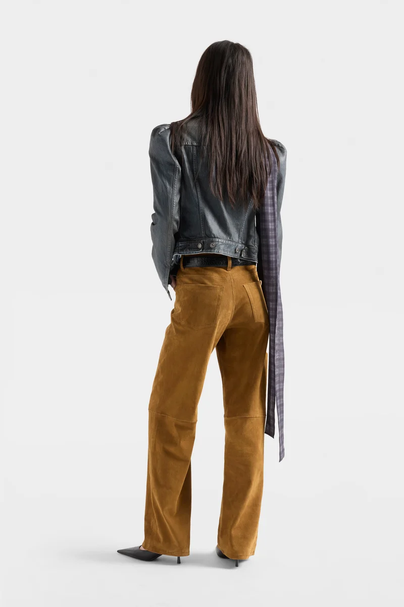 STOVEPIPE STRAIGHT in Suede Cognac