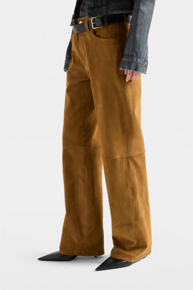 STOVEPIPE STRAIGHT in Suede Cognac