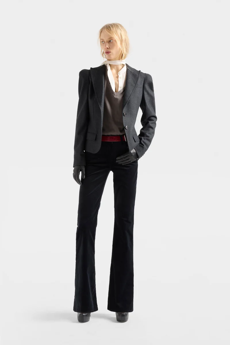 LEGGY BOOTCUT in Velvet Black