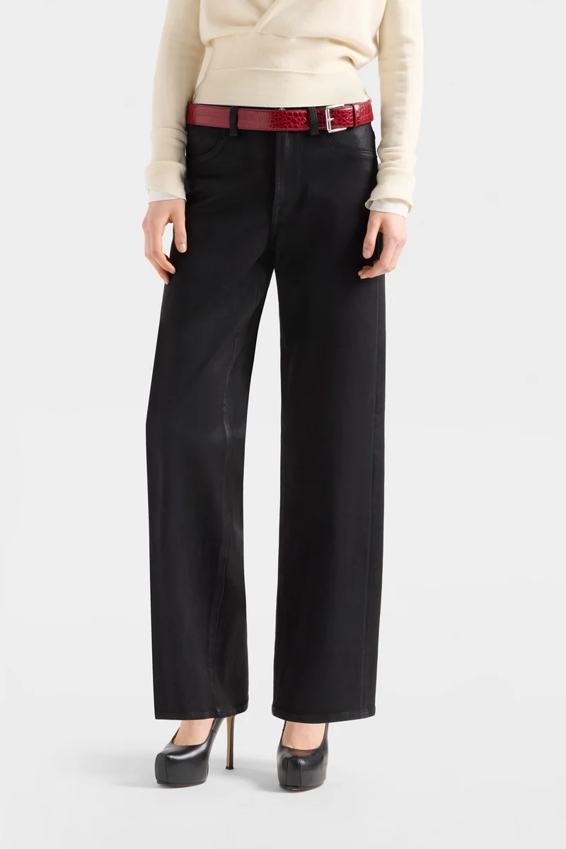STOVEPIPE STRAIGHT in Coated Denim Black