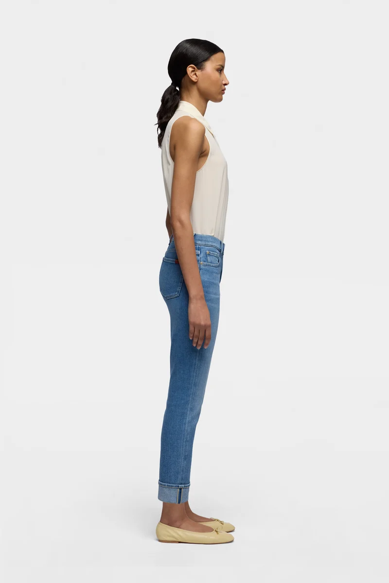 RELAXED SKINNY in Slim Illusion Bluehaven
