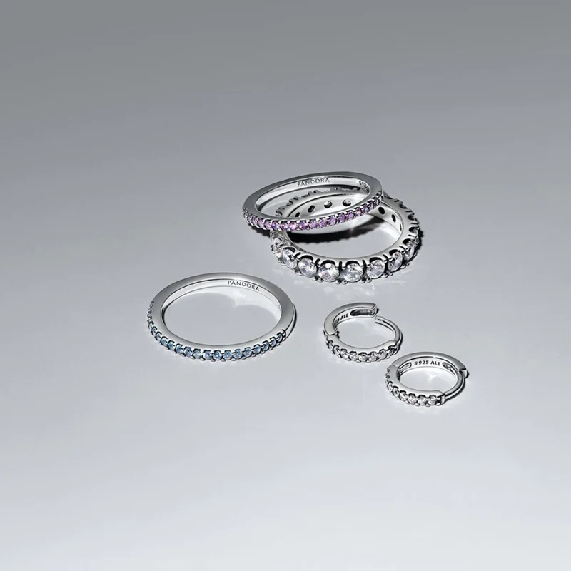 Pandora Timeless Cubic Zirconia Funkelnder Violetter Half-Eternity-Band-Ring 192999C04