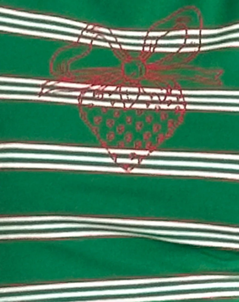 Glenda Jersey Tee in Grün und Weiß gestreift mit Erdbeermotiv