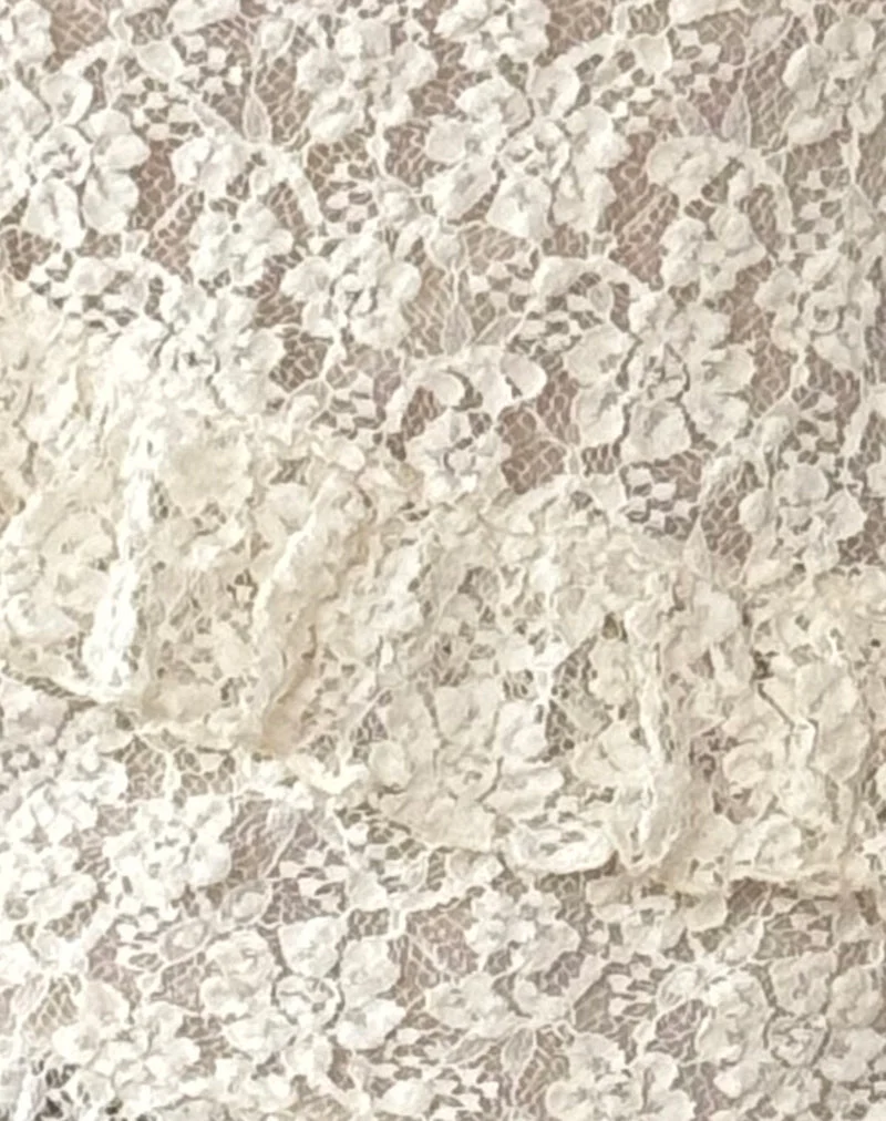 Octavia Asymmetrisches Cami-Top aus Spitze in Elfenbein