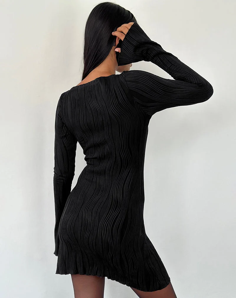 Sevila Langärmeliges Minikleid in Crinkle Schwarz