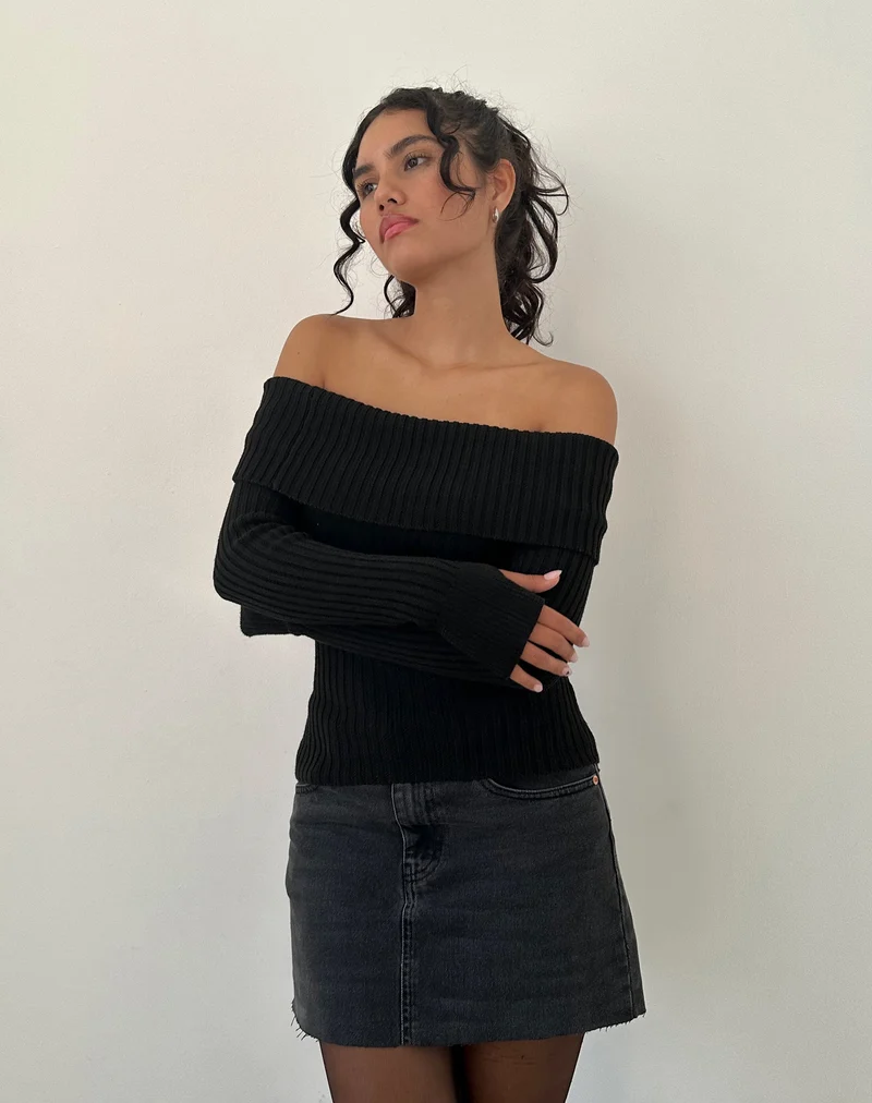 Circe Off-Shoulder Langarm-Strickoberteil in Schwarz