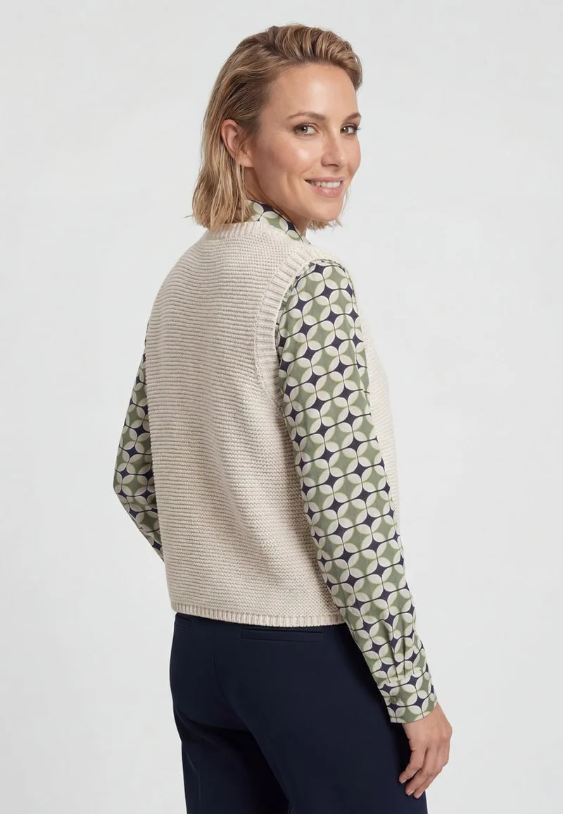 Cardigan Sleeveless