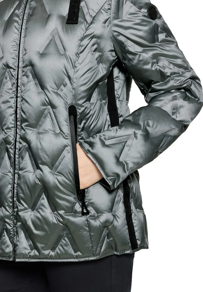 Daunenjacke