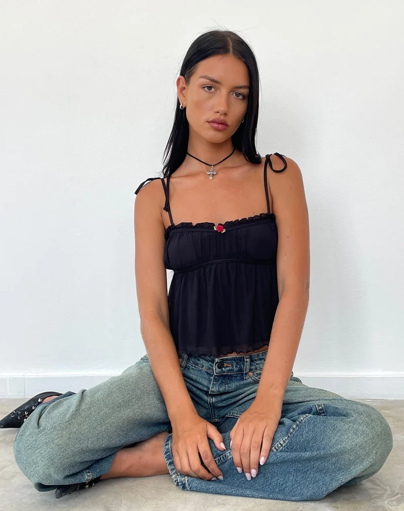 Damaris Cami Top in Schwarz mit schwarzer Bindung