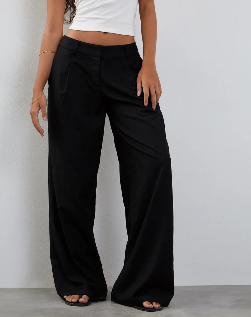 Salisu Hose mit weitem Bein in Tailoring Schwarz
