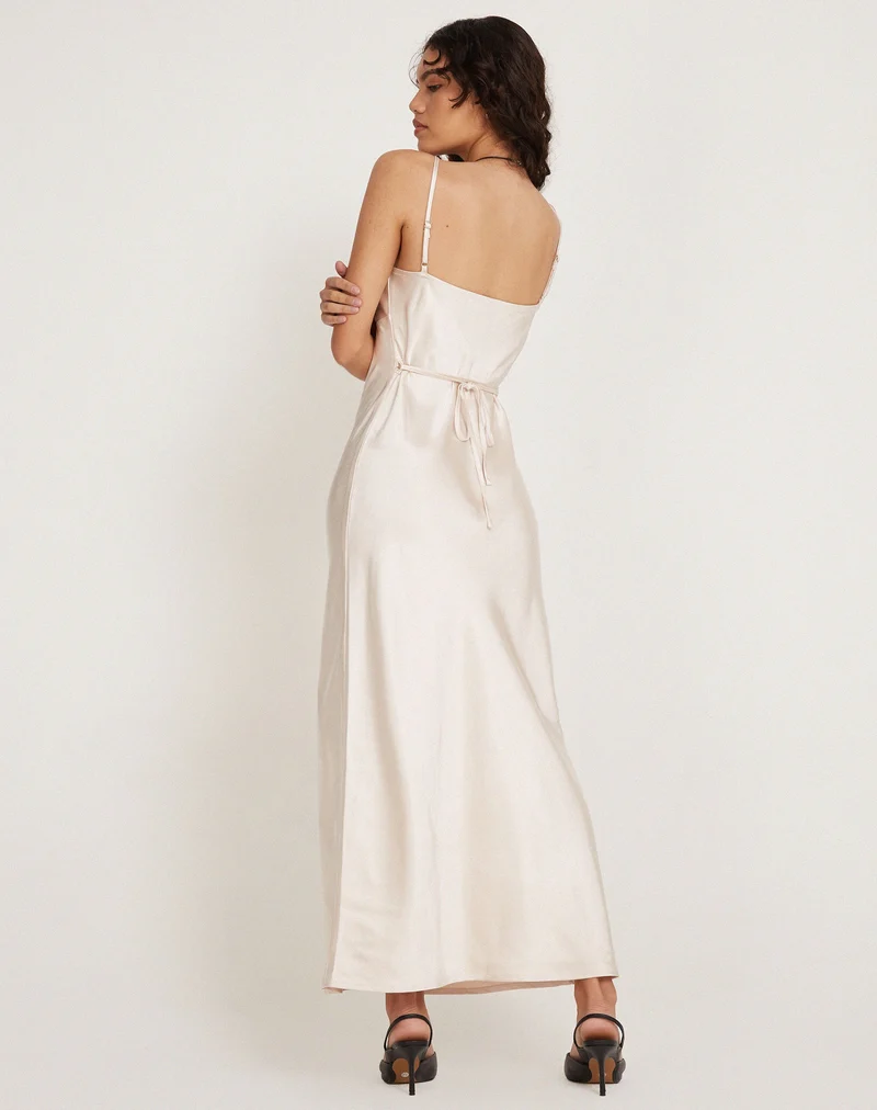 Padil Midikleid aus Satin mit Perlen in Elfenbein