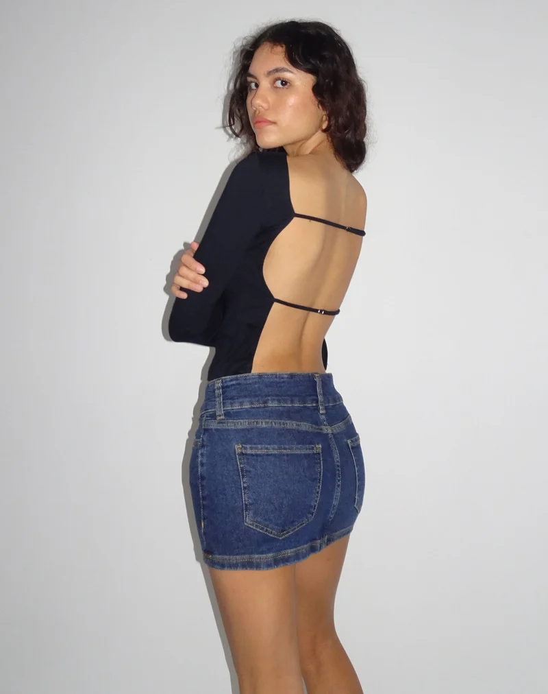 Denim-Minirock mit niedrigem Bund in dunkler Vintage-Waschung