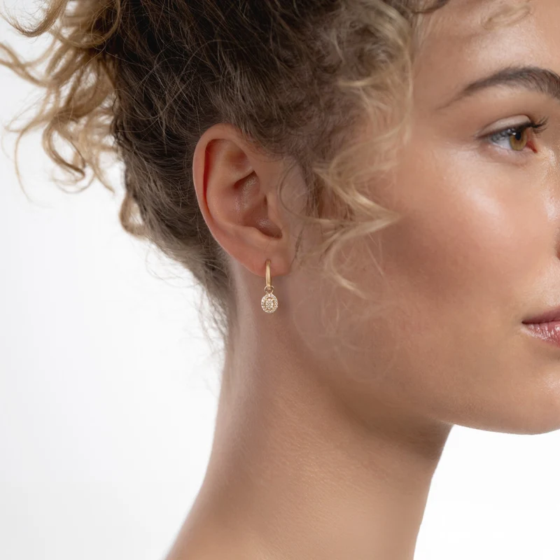 Isabel Bernard Le Marais Anne 14 Karat Gold Creolen mit Zirkonia-Stein IB360291