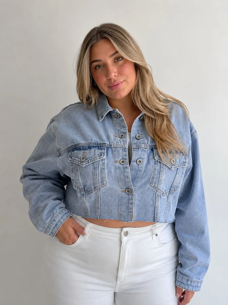 Splash of Color Cropped Jeansjacke