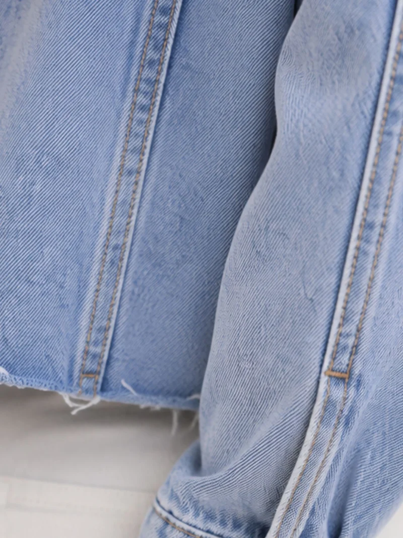 Splash of Color Cropped Jeansjacke