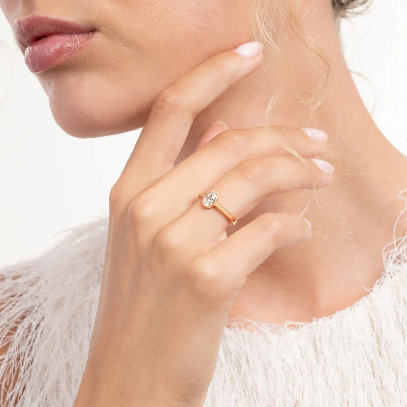 Isabel Bernard Le Marais Sophie 14 Karat Gold Ring mit Zirkonia-Stein IB330116-58