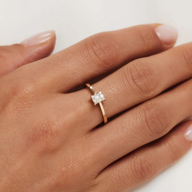 Isabel Bernard De la Paix Maxime 14 Karat Goldring mit Diamant 0.13 ct IBD330022-60