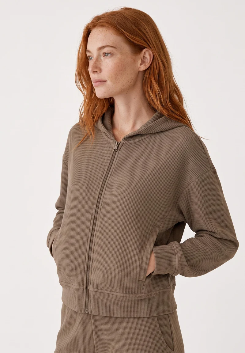 JENNIFER | Waffel-Hoodiejacke aus Bio-Baumwolle & recyceltem Polyester