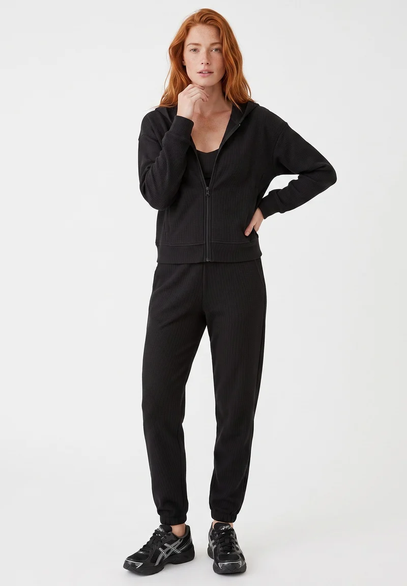 JENNIFER | Waffel-Hoodiejacke aus Bio-Baumwolle & recyceltem Polyester