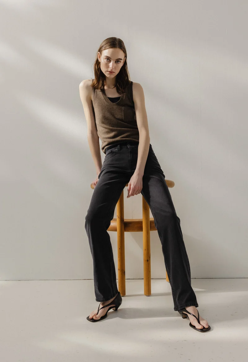 Carry Mid Straight - Black Vintage