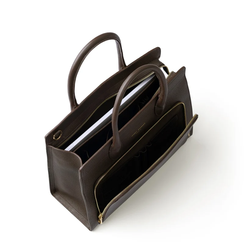 Isabel Bernard Honoré Nadine dunkelbraune Handtasche aus Kalbsleder mit 13-Zoll-Laptopfach IB25110-031-13
