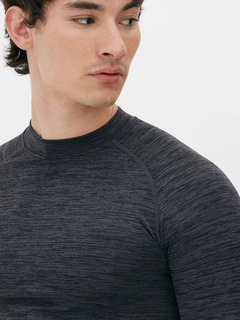 Long-Sleeved Performance Baselayer Top