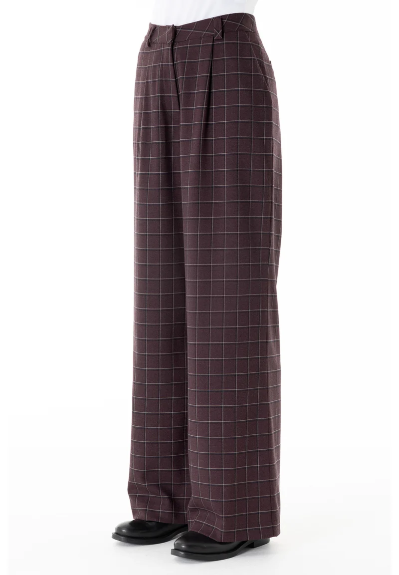 Wide-Leg-Hose aus recyceltem Polyester und ECOVERO™ Viskose