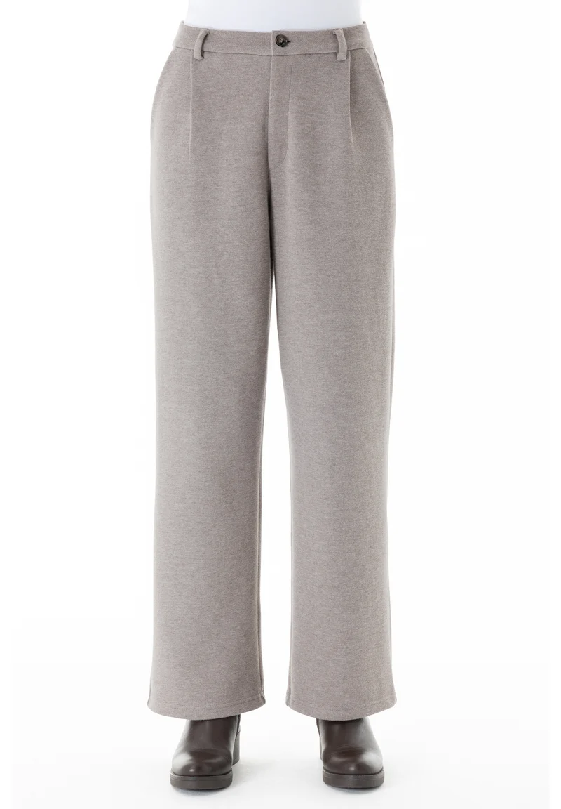 Straight-Hose aus recyceltem Polyester und Bio-Baumwolle