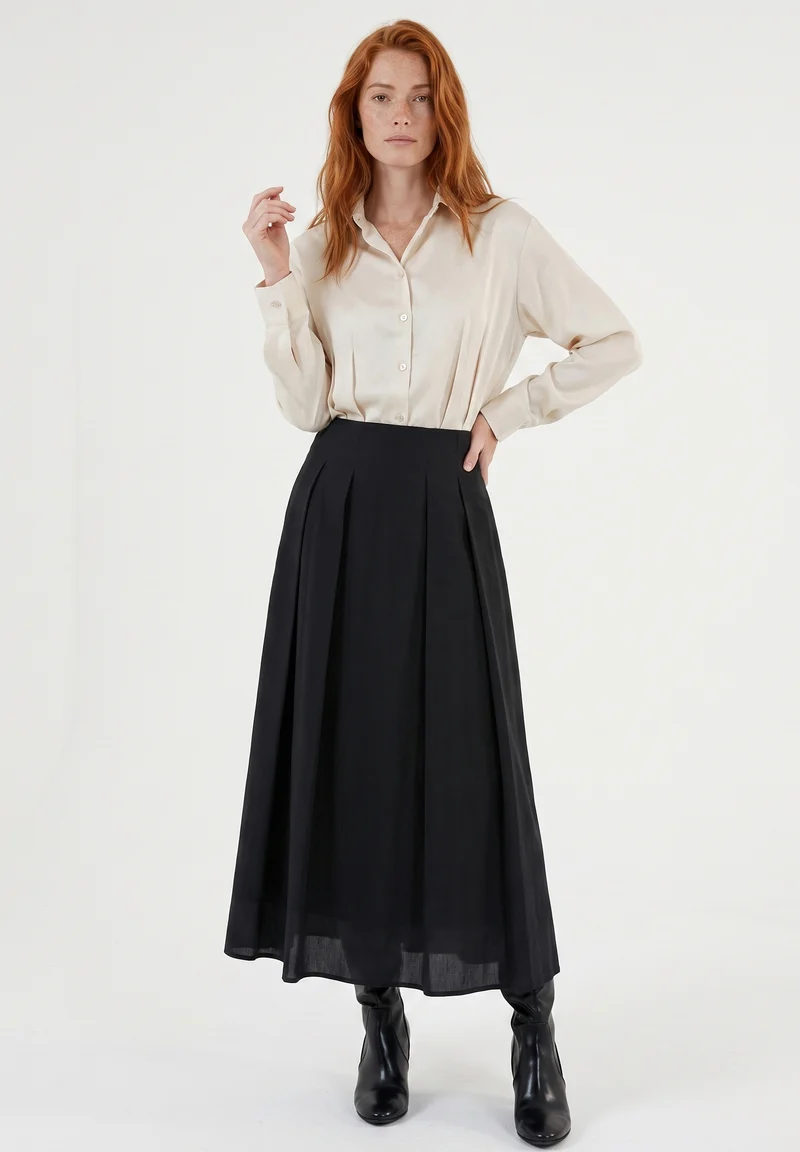 Hemdbluse aus Viskose im Satin-Gewebe