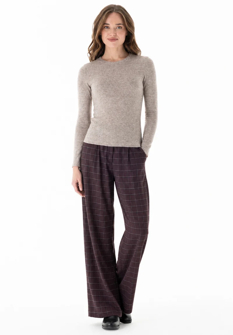 Slim-Fit-Longsleeve aus Bio-Baumwolle und recyceltem Polyester