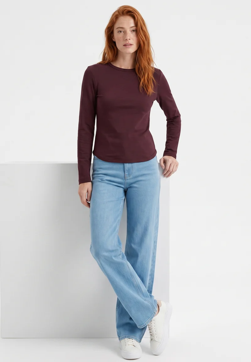Slim-Fit-Longsleeve aus Bio-Baumwolle