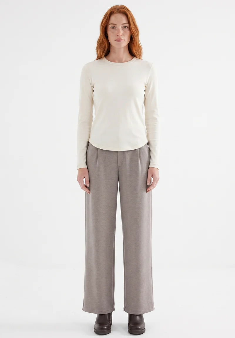 Slim-Fit-Longsleeve aus Bio-Baumwolle