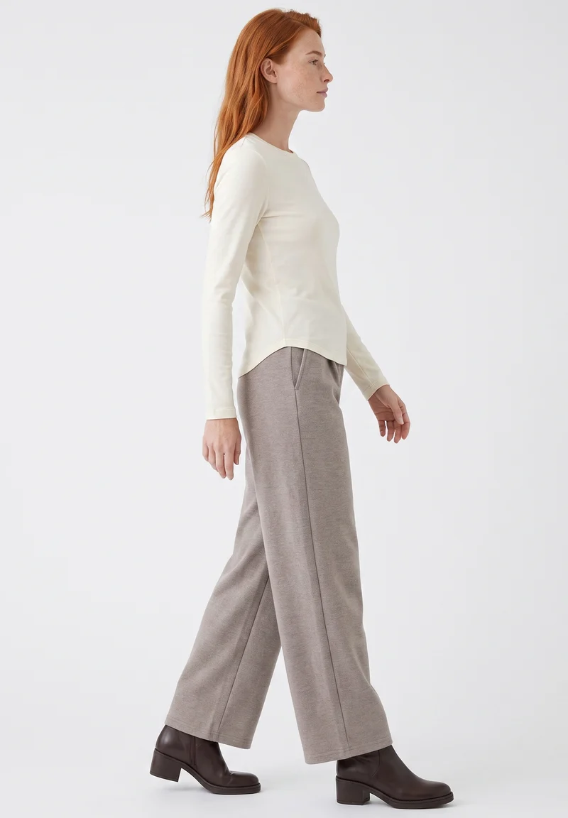 Slim-Fit-Longsleeve aus Bio-Baumwolle