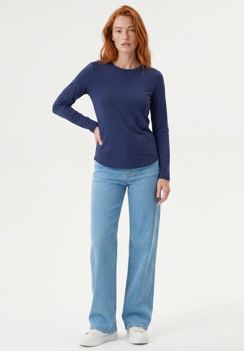 Slim-Fit-Longsleeve aus Bio-Baumwolle