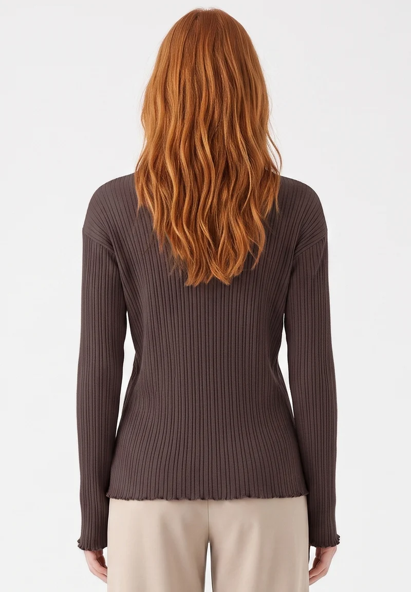 Longsleeve aus Bio-Baumwolle im Rippstrick